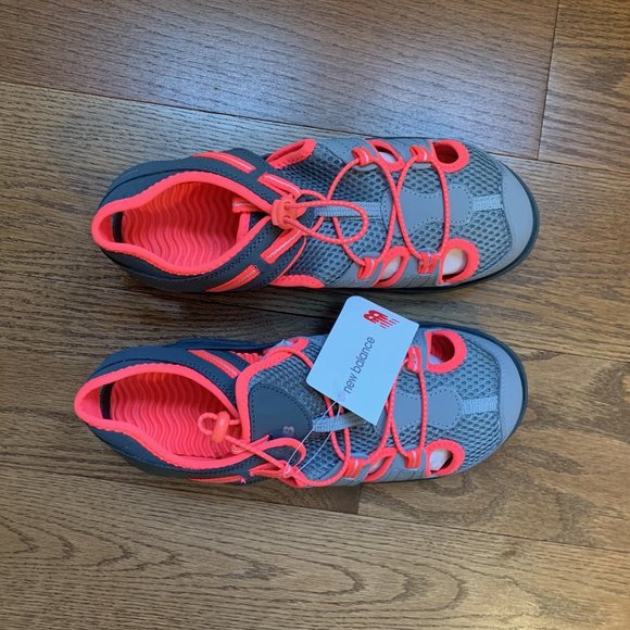 BRAND NEW: New Balance Big Kids Adirondack Sandal Grey/Coral - Picture 1 of 4